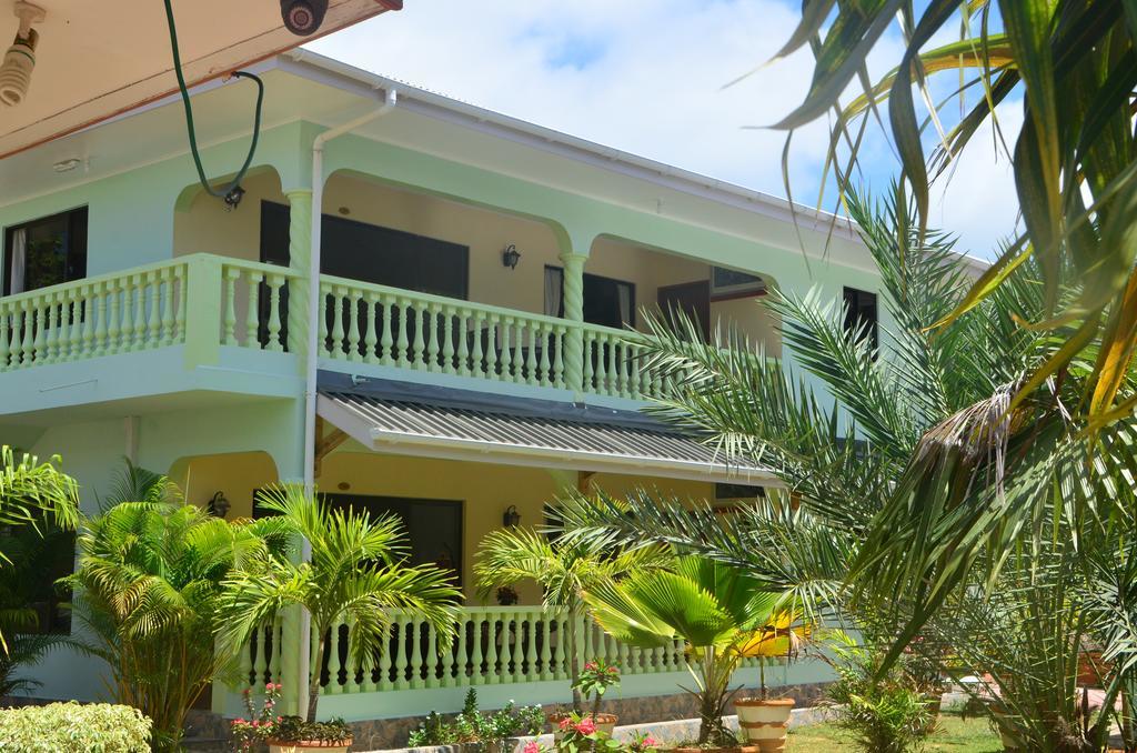 Green Palm Self Catering Anse aux Pins Exterior foto